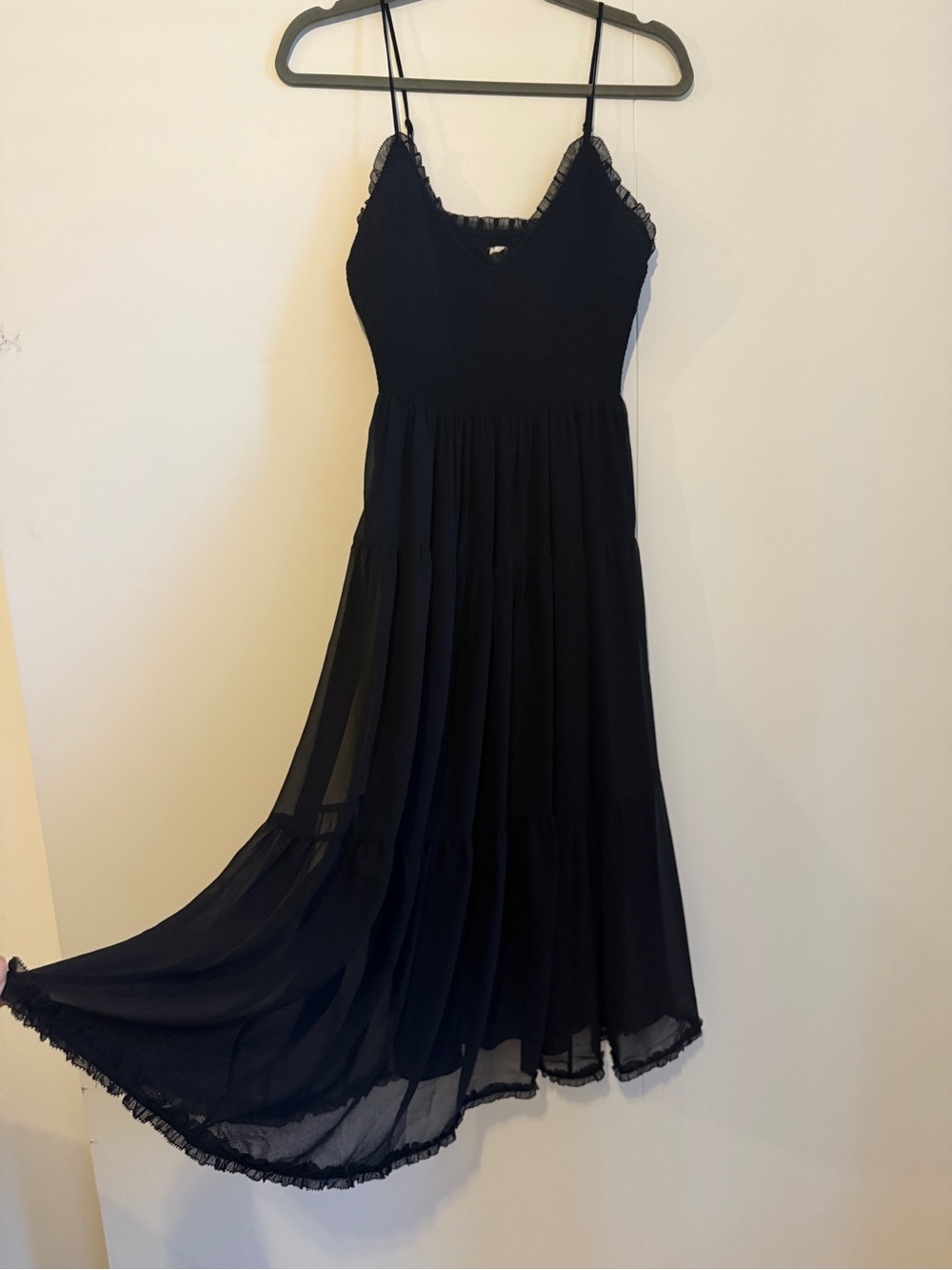 Aritzia Wilfred Black Lace-Trim Midi Dress - Picture 3 of 4